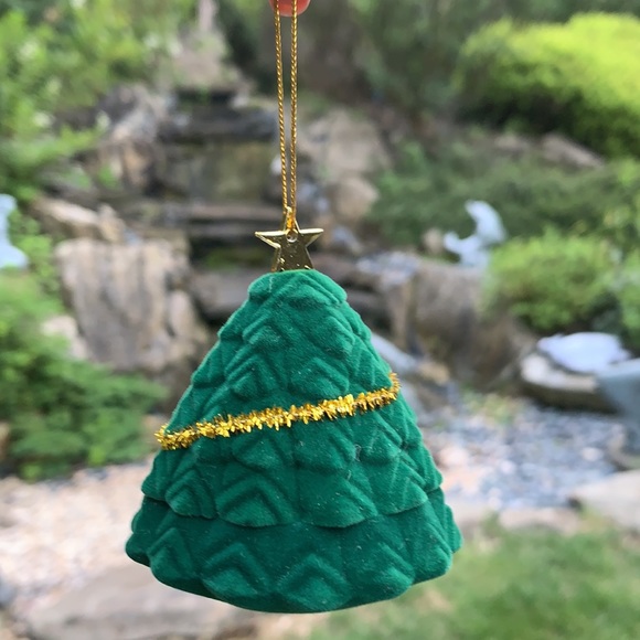 New Clear CZ Stud Earrings packaged beautifully - Picture 4 of 4